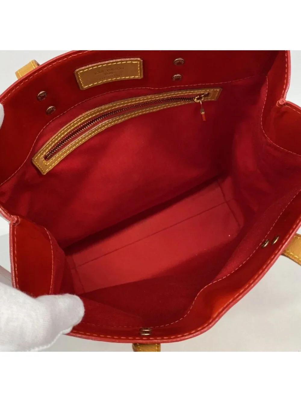 Louis Vuitton Handbag Vernis Reed MM Rouge